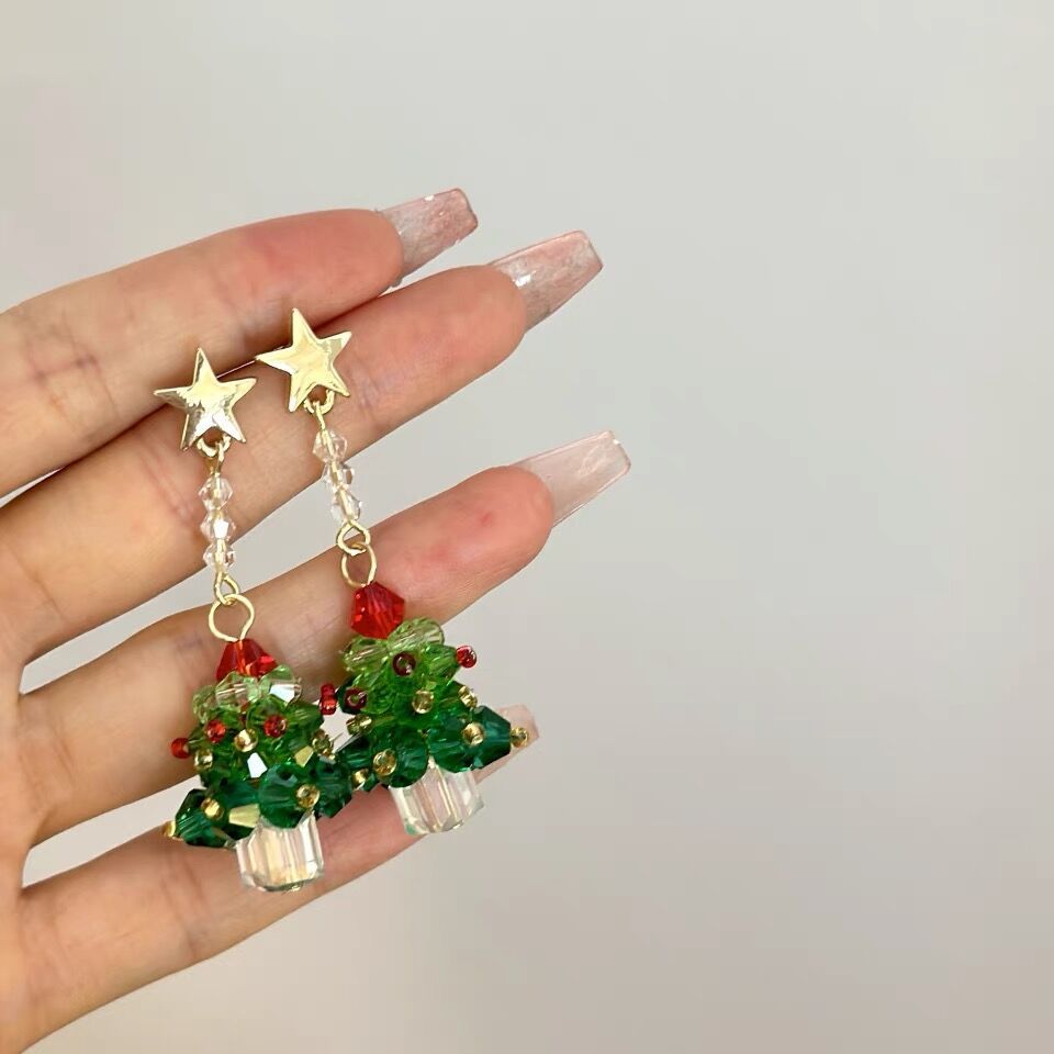 Wholesale Christmas tree necklace for women winter atmosphere high-end sweater necklace